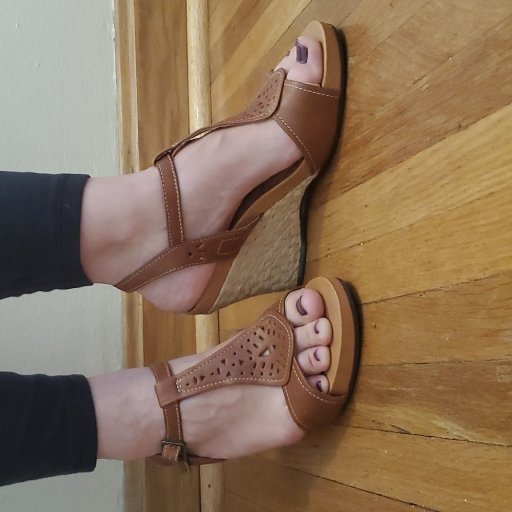 Clarks Indigo Cow Cove wedge sandals in brown